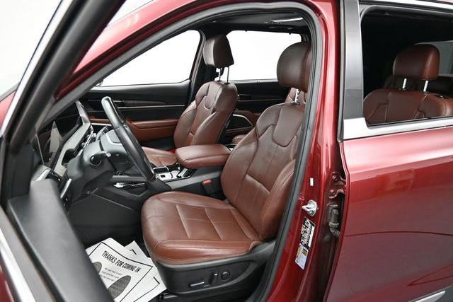 Used 2023 Kia Telluride EX w/ EX Captain's Chair Package FWD image 11
