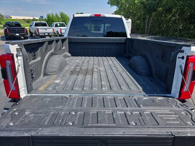 Certified 2026 Ford F450 Platinum w/ FX4 Off-Road Package AWD/4WD image 33
