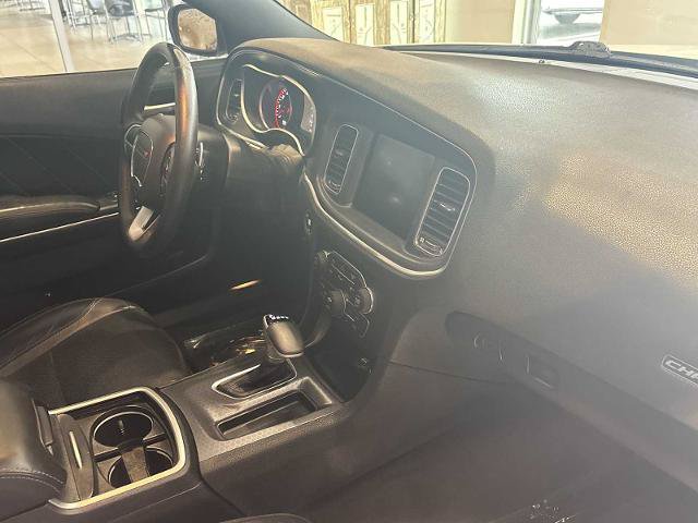 Used 2017 Dodge Charger R/T w/ Driver Convenience Group RWD image 29