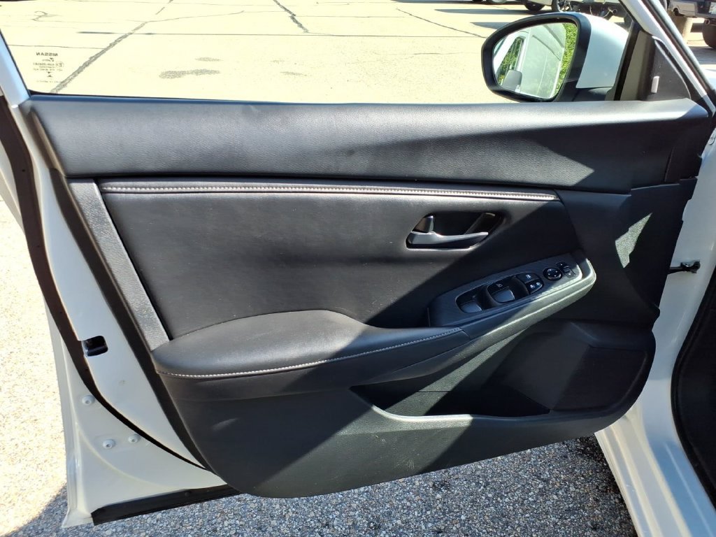 Used 2024 Nissan Sentra S FWD image 14