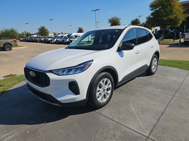 Certified 2025 Ford Escape Active FWD image 2