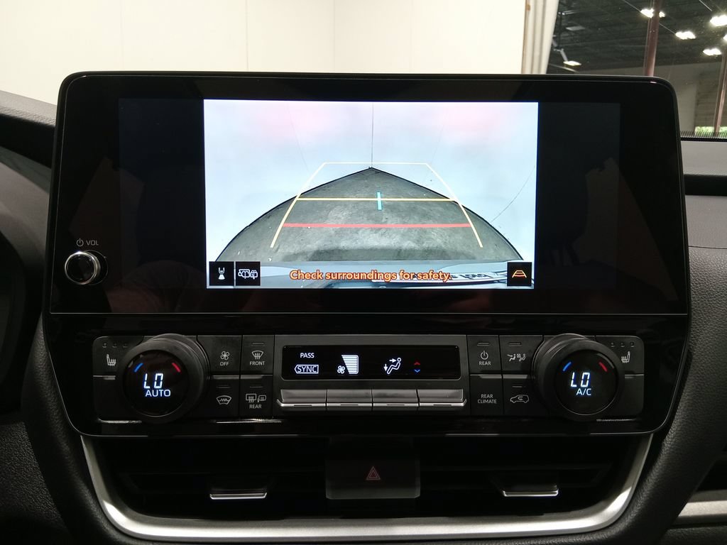Used 2025 Toyota Grand Highlander AWD image 25
