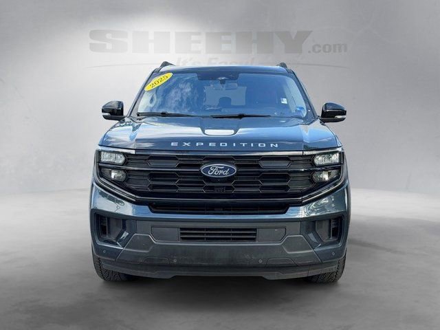 Certified 2025 Ford Expedition Max Active AWD/4WD image 17