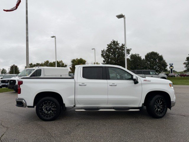 Used 2025 Chevrolet Silverado 1500 LTZ w/ LTZ Premium Package AWD/4WD image 10