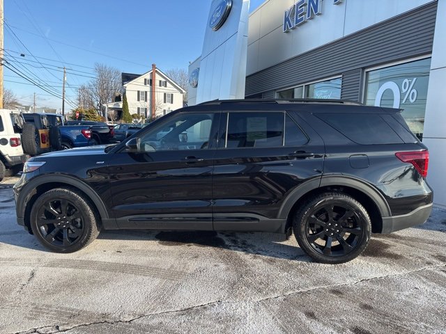 Certified 2022 Ford Explorer ST-Line w/ Class IV Trailer Tow Package image 9