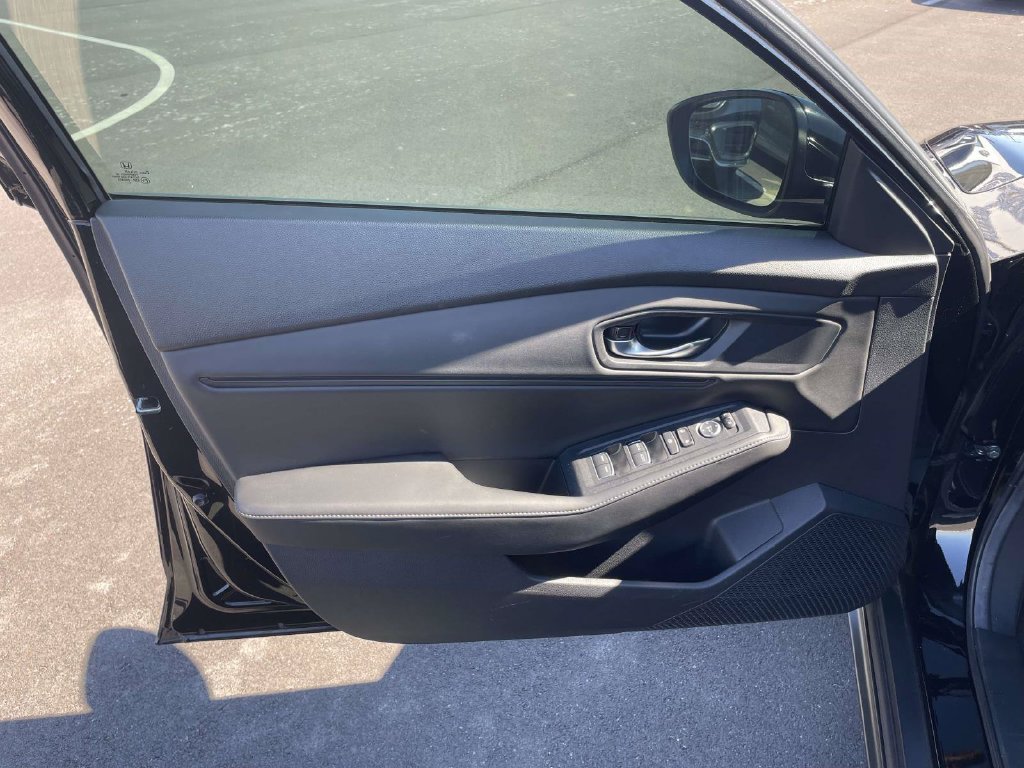 Used 2025 Honda Accord Sport image 15