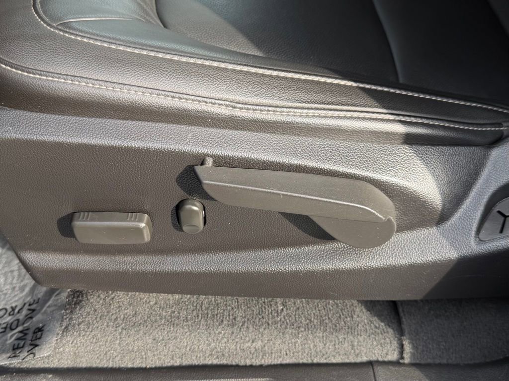 Used 2022 Chevrolet Colorado ZR2 image 18