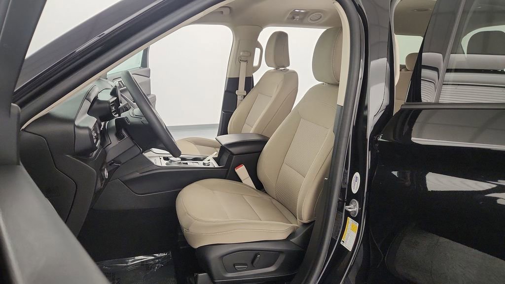 Certified 2023 Ford Explorer XLT image 14
