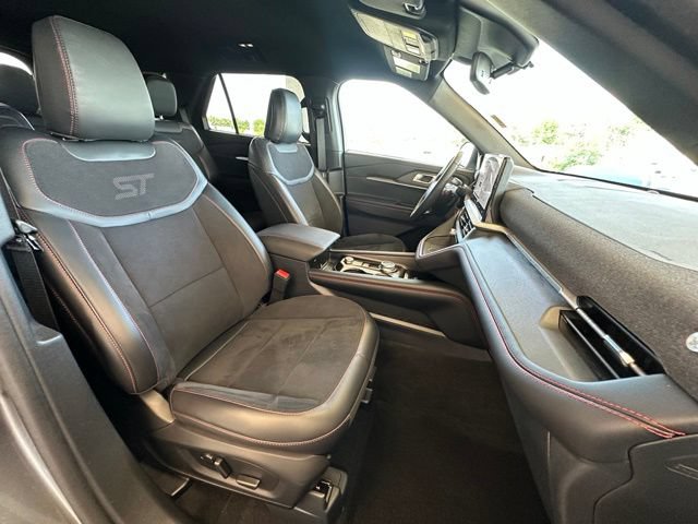 Certified 2025 Ford Explorer ST AWD/4WD image 25