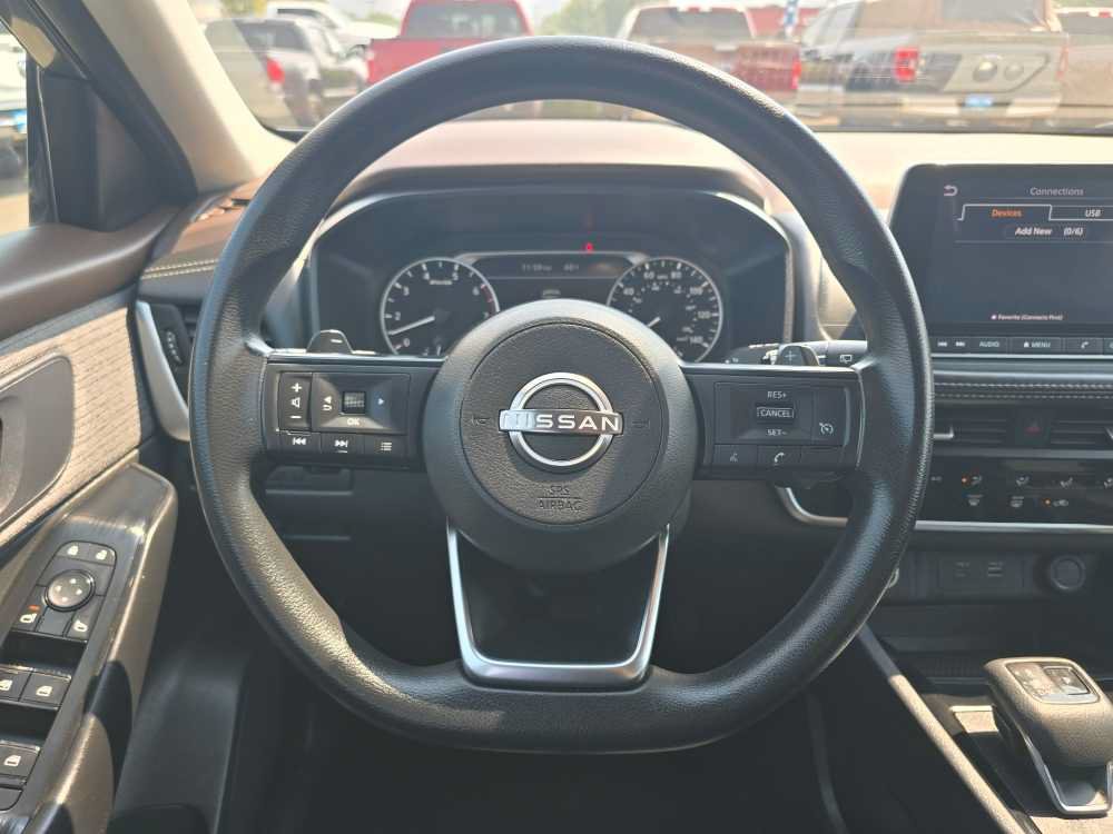 Used 2023 Nissan Rogue S AWD/4WD image 11