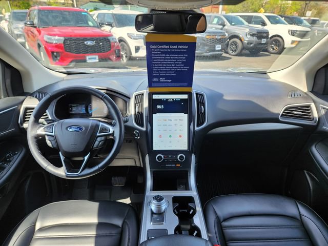 Certified 2023 Ford Edge SEL w/ Convenience Package AWD/4WD image 3