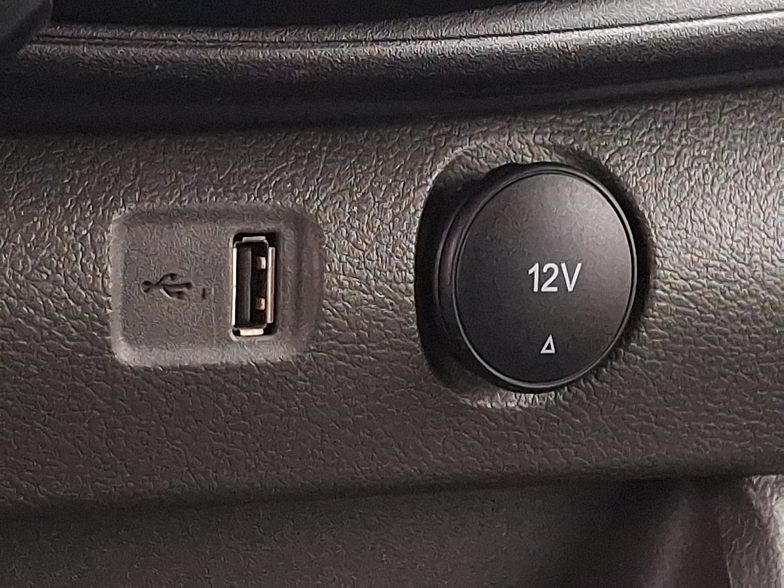 Certified 2023 Ford Transit 250 Low Roof w/ Exterior Upgrade Package image 23