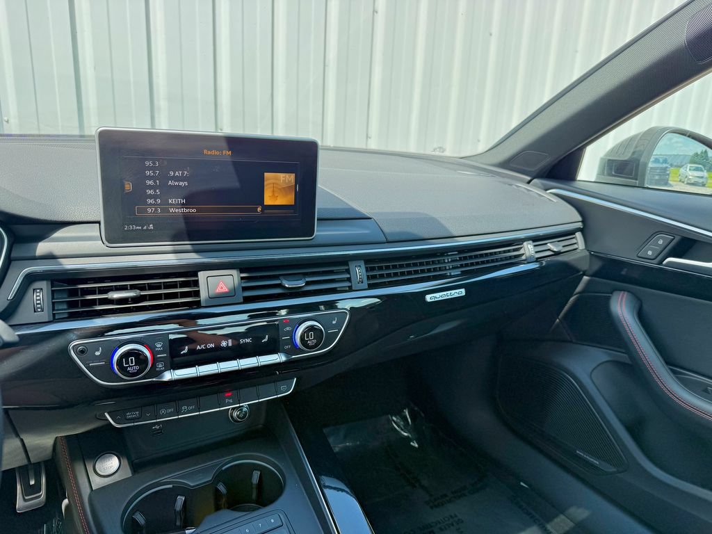 Used 2018 Audi A4 2.0T Premium Plus w/ Premium Plus Package AWD/4WD image 21