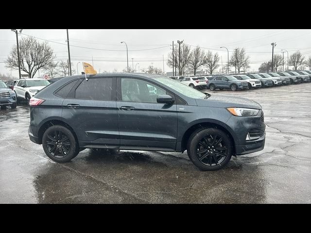 Certified 2023 Ford Edge ST-Line AWD/4WD image 3