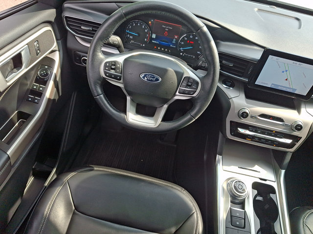 Certified 2023 Ford Explorer XLT w/ Equipment Group 202A AWD/4WD image 15