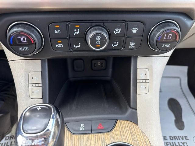 Used 2017 GMC Acadia Denali w/ Technology Package AWD/4WD image 27