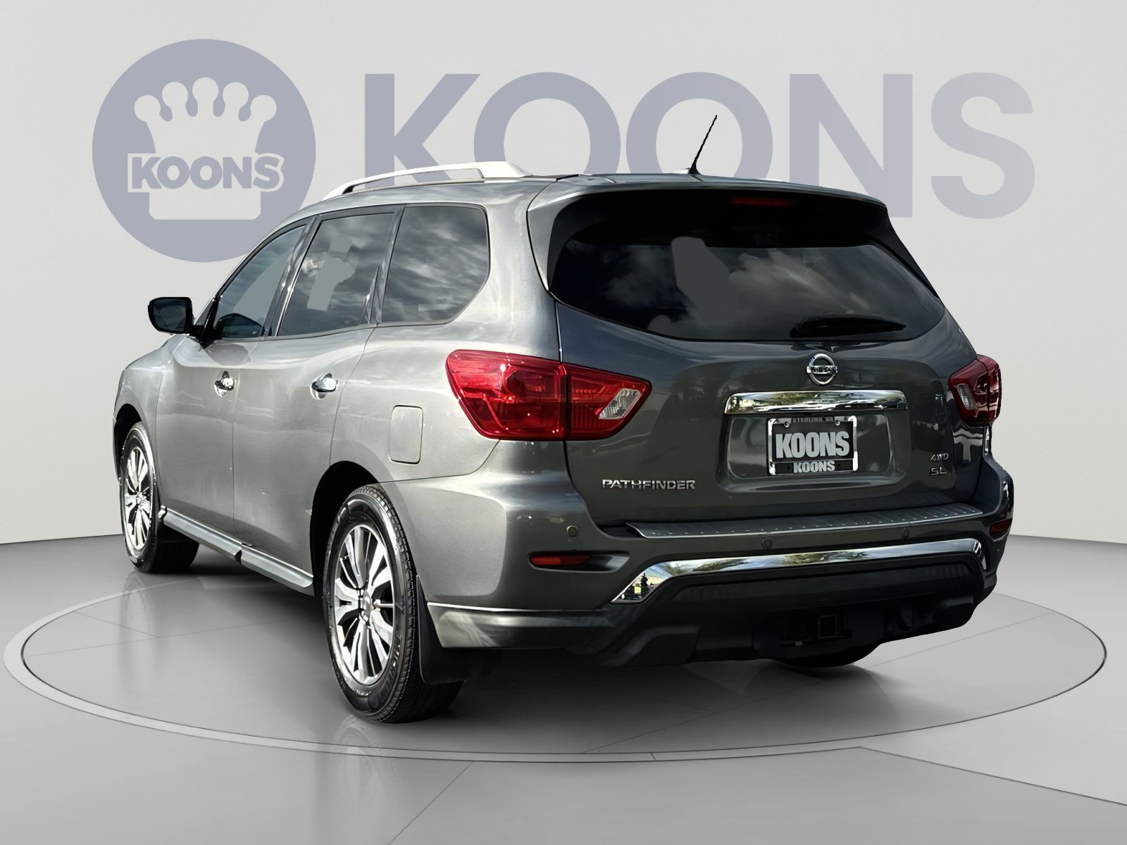 Used 2017 Nissan Pathfinder SL w/ SL Premium Package AWD/4WD image 8