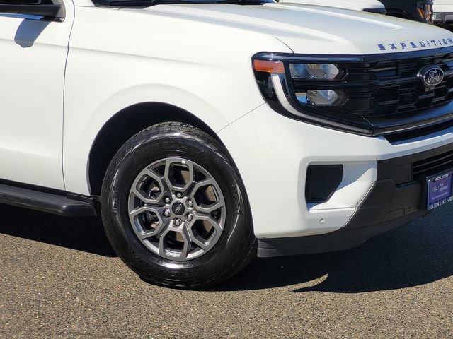 Certified 2025 Ford Expedition Max Active RWD image 6
