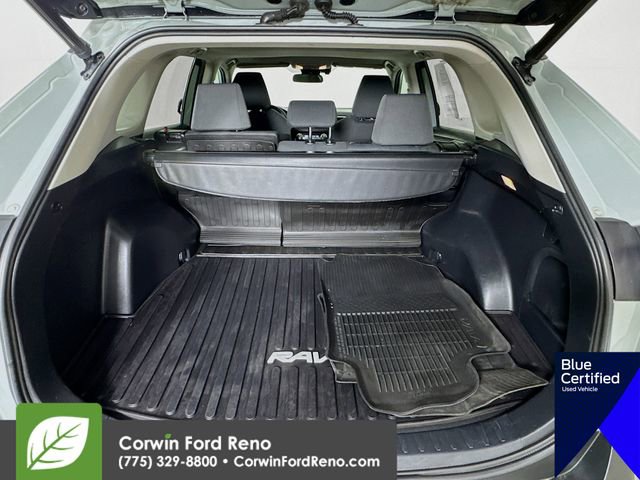 Used 2021 Toyota RAV4 XLE w/ Convenience Package image 30