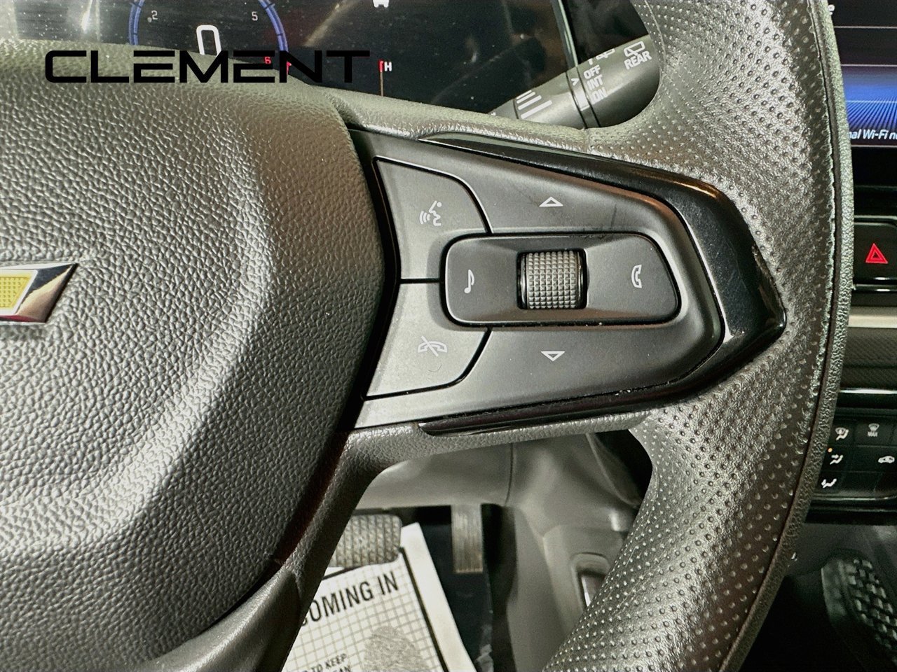 Used 2025 Chevrolet TrailBlazer LT AWD/4WD image 17