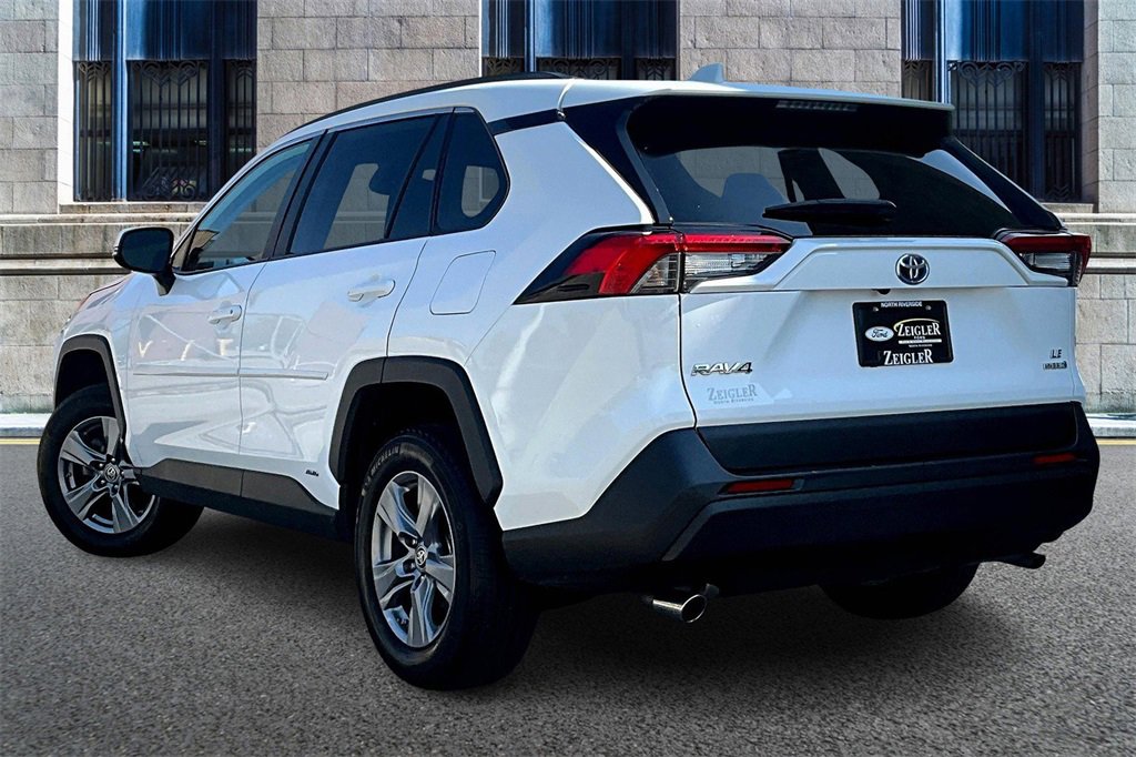 Used 2024 Toyota RAV4 LE image 10