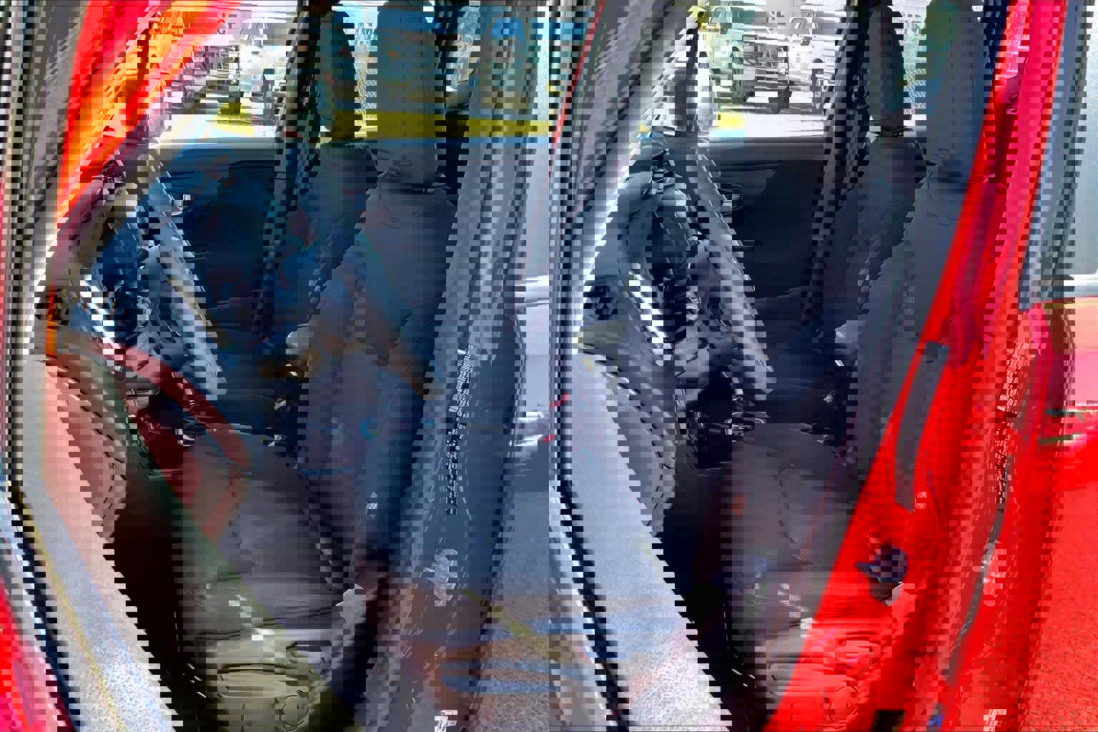 Used 2019 Jeep Renegade Sport image 9