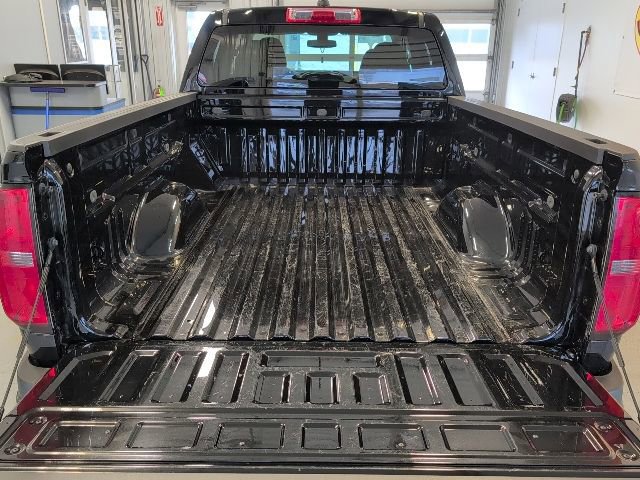 Used 2022 Chevrolet Colorado W/T w/ Custom Special Edition image 31