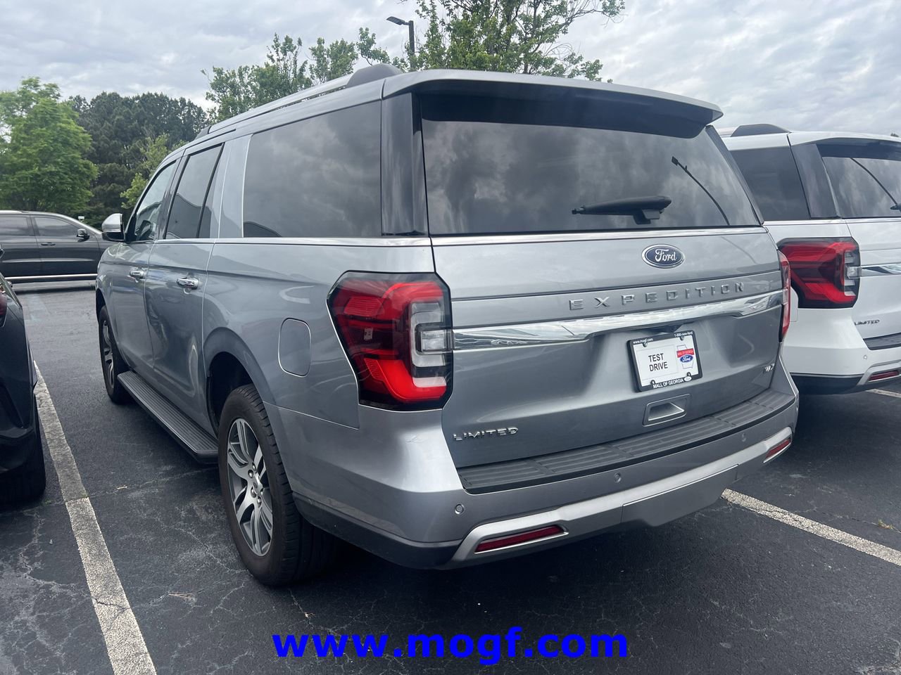 Certified 2024 Ford Expedition Max Limited RWD image 2