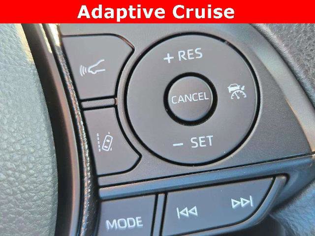 Used 2021 Toyota RAV4 XLE image 22