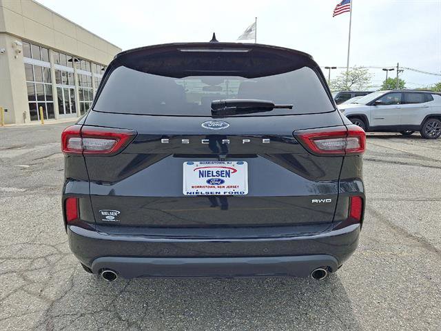 Certified 2023 Ford Escape ST-Line w/ Tech Pack #1 AWD/4WD image 7