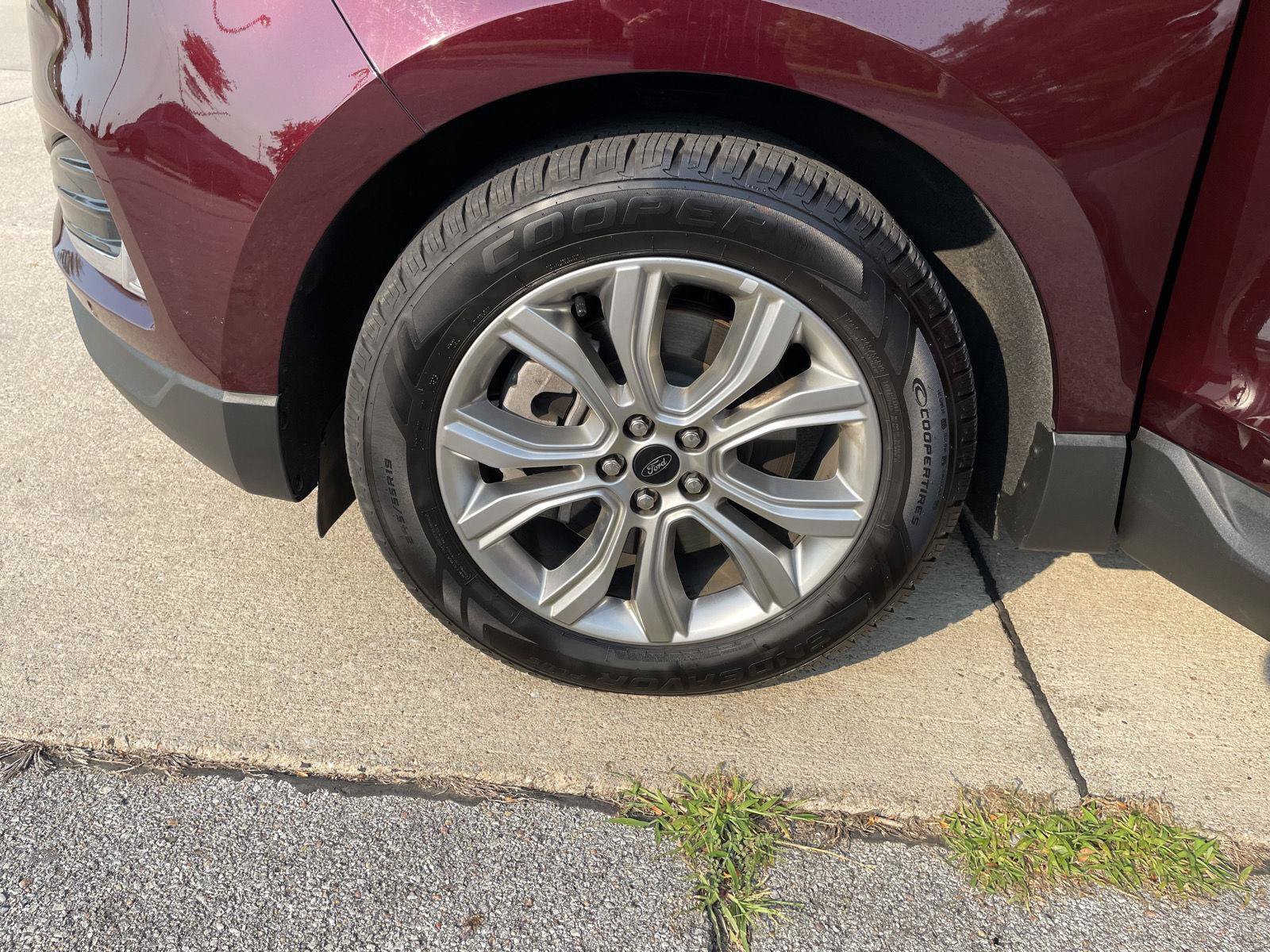 Certified 2024 Ford Edge Titanium AWD/4WD image 10