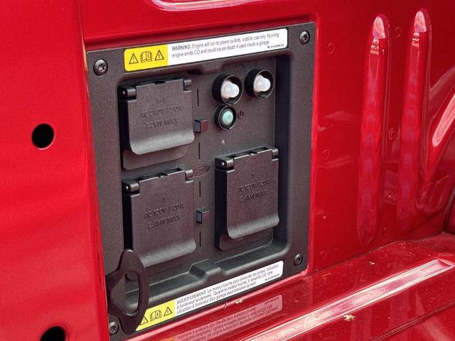 Certified 2025 Ford F150 Platinum w/ Equipment Group 702A High image 9