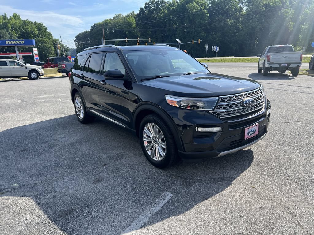 Certified 2020 Ford Explorer Limited RWD image 3