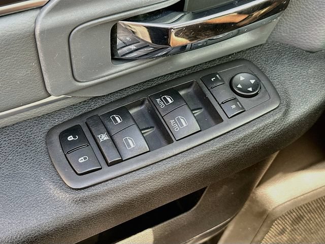 Used 2024 RAM 1500 Classic SLT AWD/4WD image 14