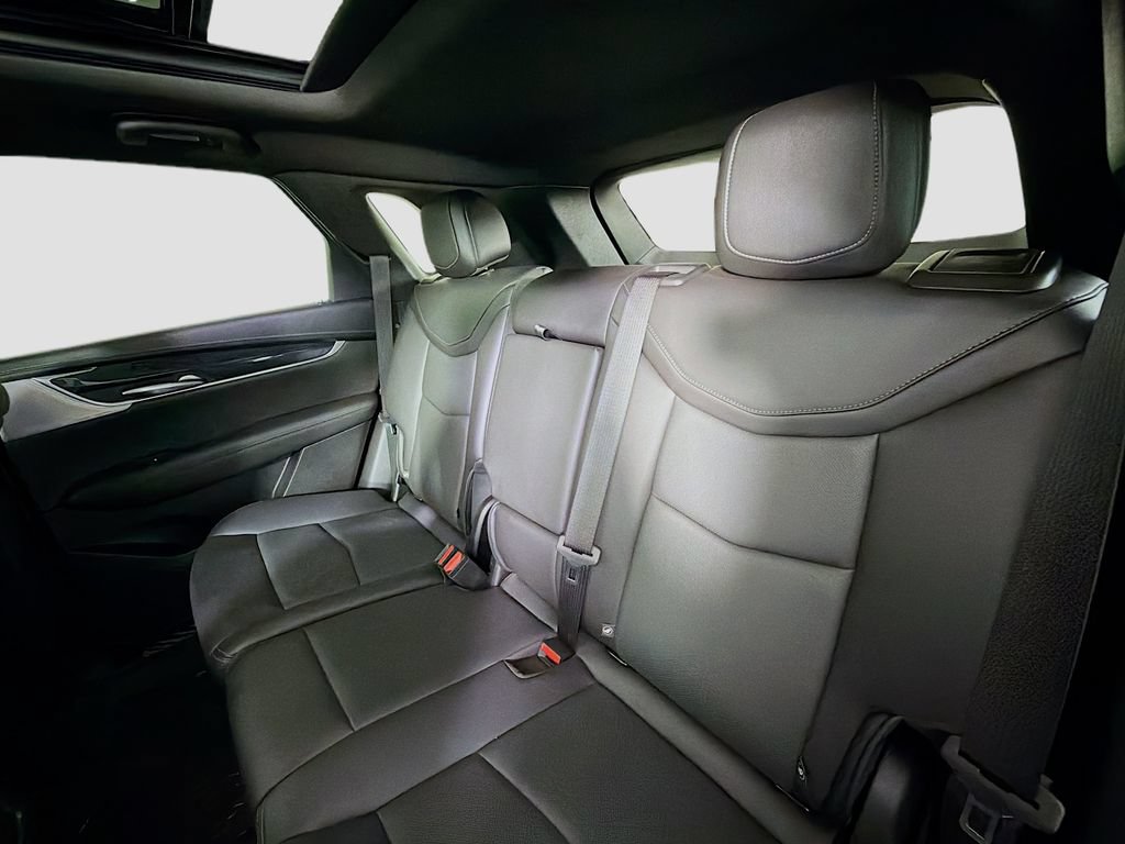 Used 2023 Cadillac XT5 Premium Luxury w/ Technology Package FWD image 27