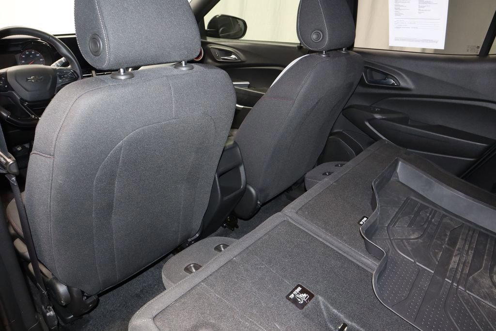 Used 2024 Chevrolet Trax RS w/ Driver Confidence Package image 21