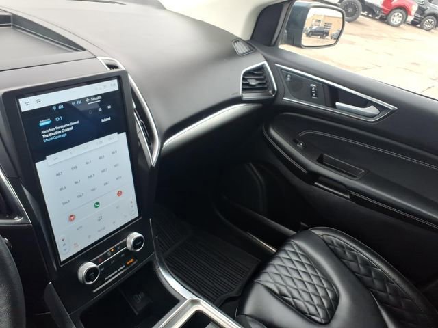 Certified 2024 Ford Edge Titanium image 23