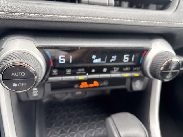 Used 2025 Toyota RAV4 XLE FWD image 20