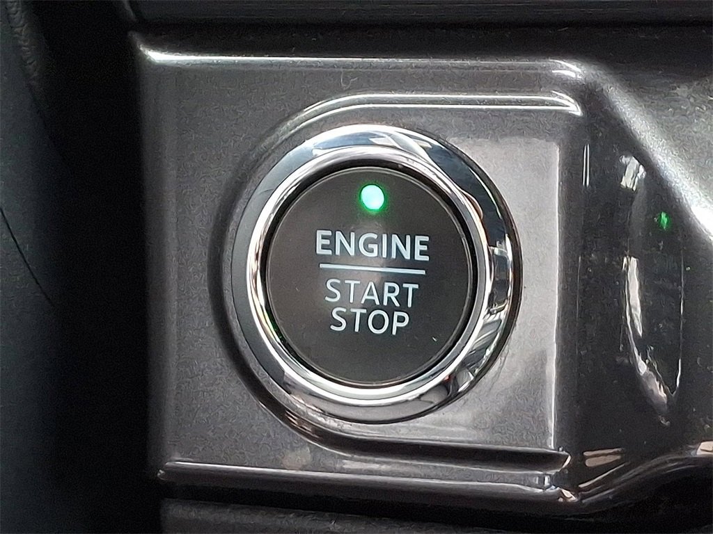 Certified 2023 Ford F150 XLT w/ Equipment Group 302A High image 28