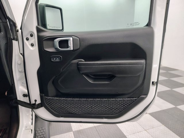 Used 2024 Jeep Wrangler Sport AWD/4WD image 24