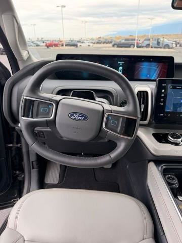 Certified 2025 Ford Expedition Active AWD/4WD image 10