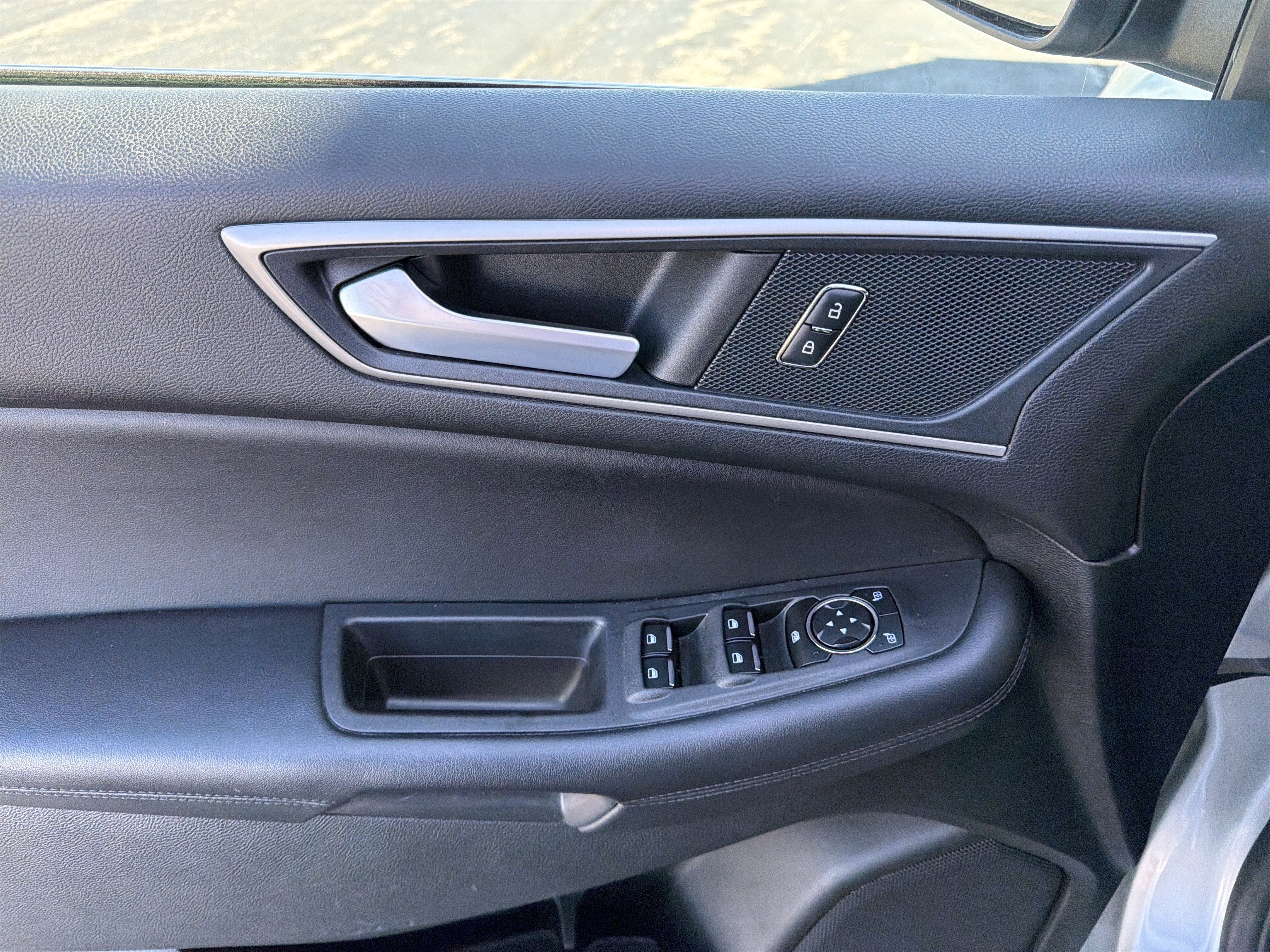 Certified 2023 Ford Edge SEL w/ Convenience Package image 35