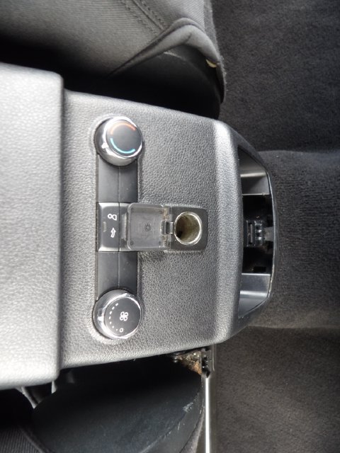 Certified 2019 Ford Explorer XLT w/ Equipment Group 201A FWD image 20