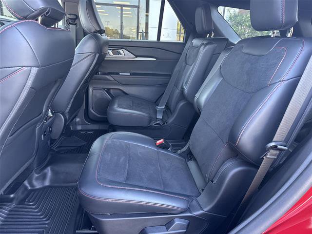 Certified 2025 Ford Explorer ST AWD/4WD image 5