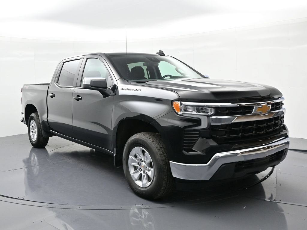 Used 2025 Chevrolet Silverado 1500 LT AWD/4WD image 4