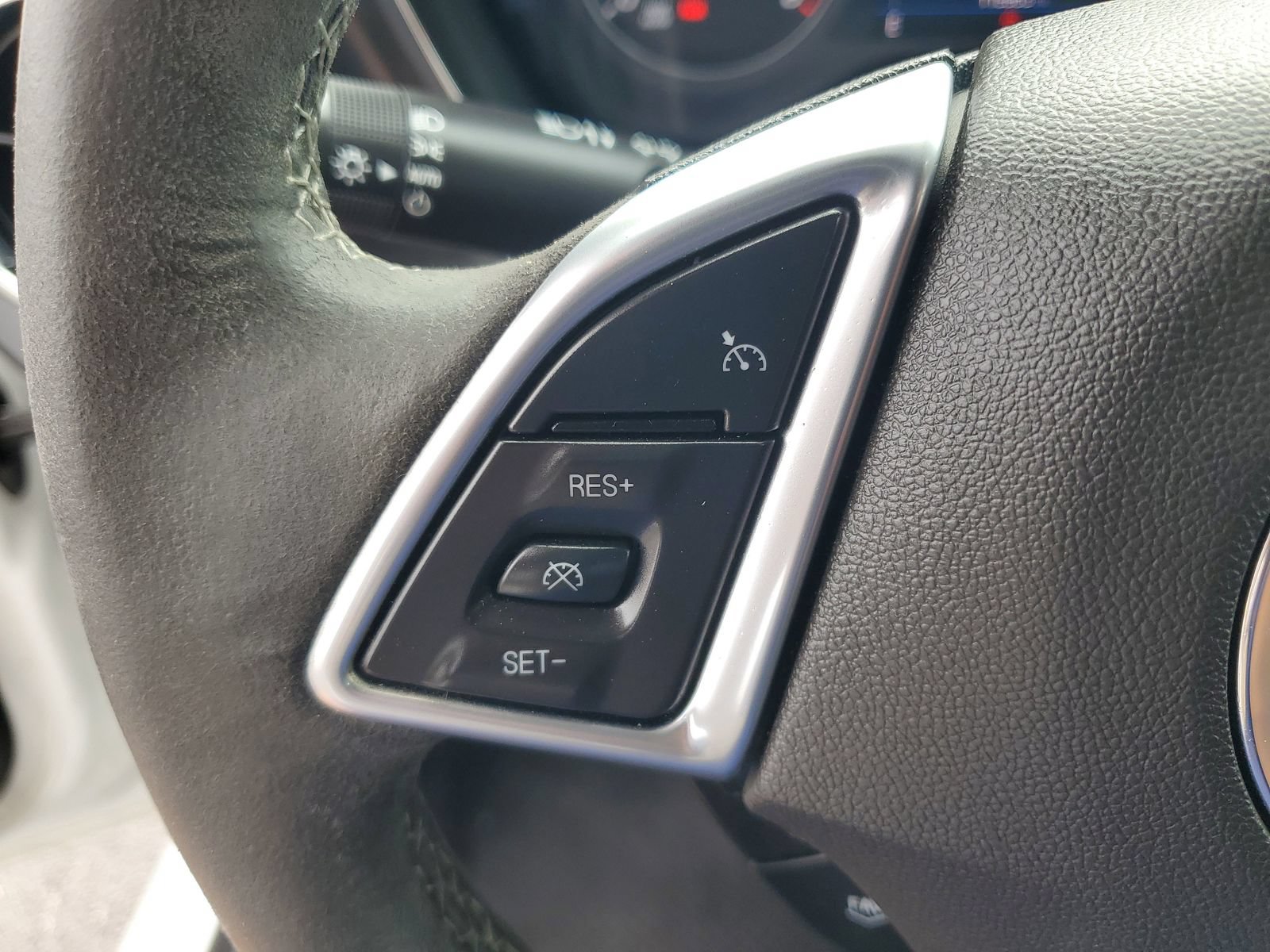 Used 2019 Chevrolet Camaro LT w/ 1LE Track Performance Package RWD image 17