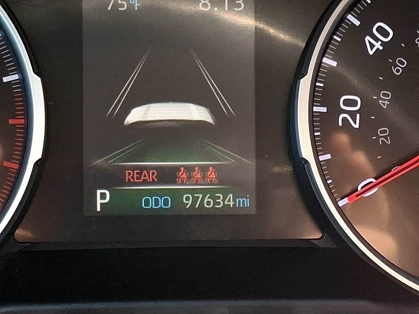 Used 2019 Toyota RAV4 LE FWD image 17