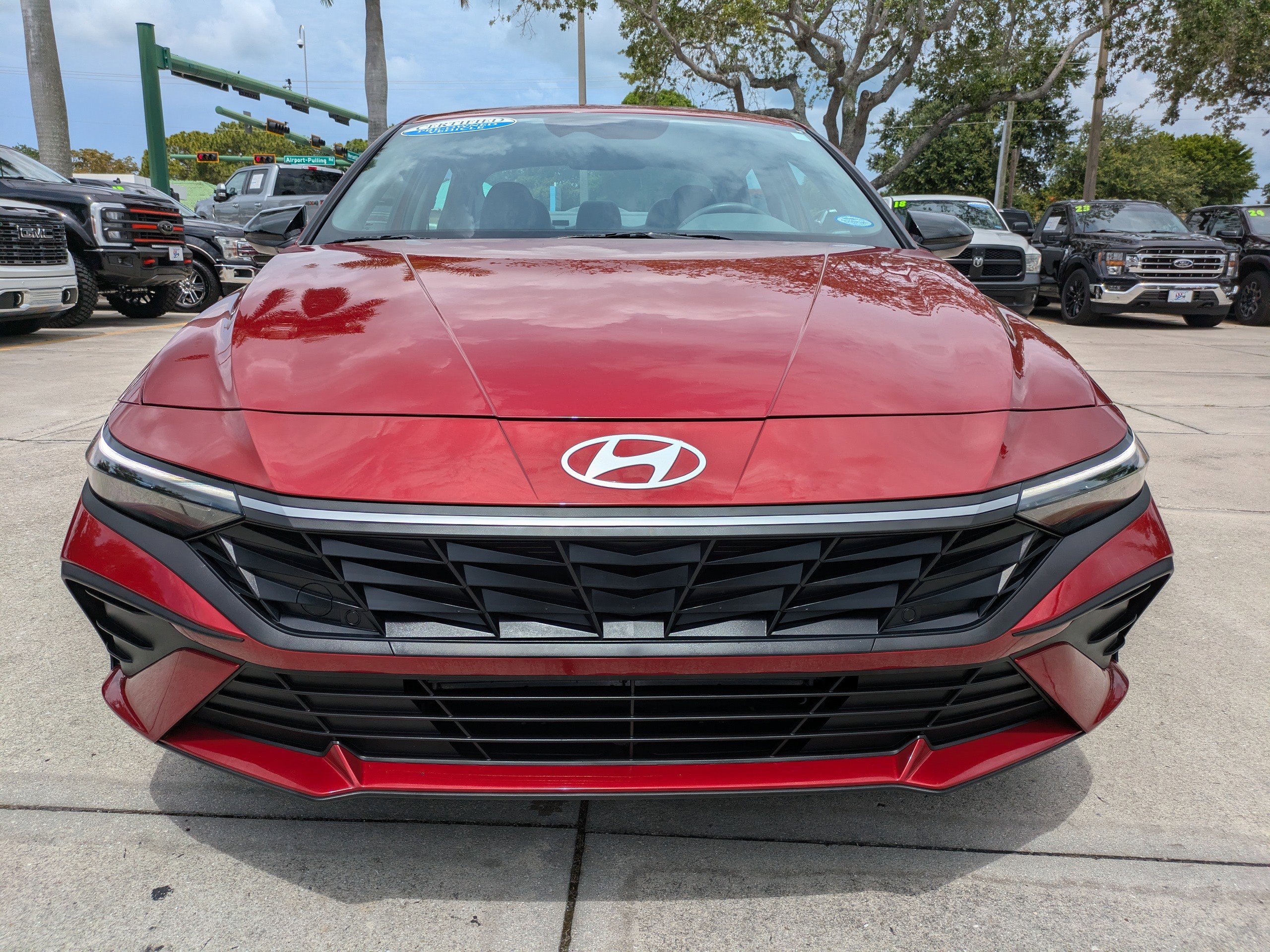 Used 2025 Hyundai Elantra Sport FWD image 8