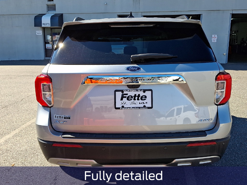 Certified 2023 Ford Explorer XLT w/ Equipment Group 202A AWD/4WD image 5