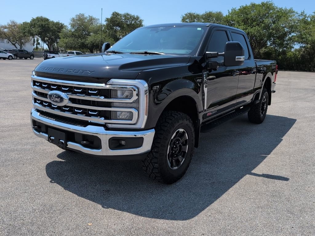 Certified 2025 Ford F250 Lariat w/ Tremor Off-Road Package image 6